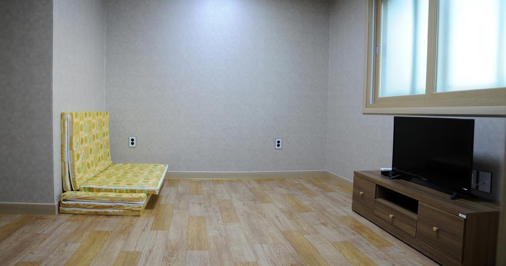 The 1St Andong Hostel מראה חיצוני תמונה